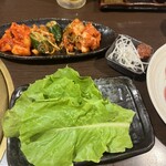 焼肉工房 山五 - サンチュ