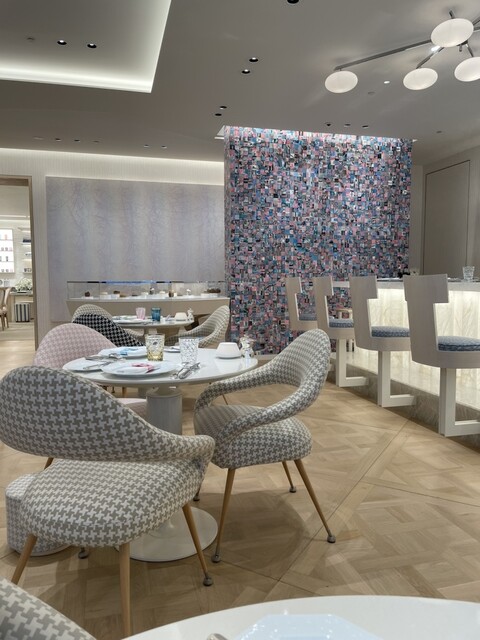 カフェ ディオール バイ アンヌ=ソフィー・ピック (CAFÉ DIOR by Anne-Sophie Pic) - 銀座/カフェ | 食べログ