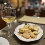 白金 イゾラ - 野菜のフリットと美味しいワイン