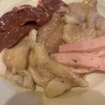 炭火焼肉ホルモン うしごろ - 