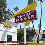 IN-N-OUT BURGER - 