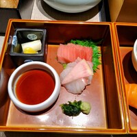 京都つゆしゃぶCHIRIRI 銀座京橋店 - 先付と造里3種
                    