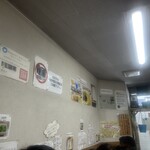 博多元気一杯!! - 内観　店内撮影許可OKだが　遠慮気味に