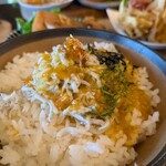 海沿いの キコリ食堂 - 