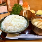 とんかつ一幸 - ご飯はどんぶりで♡(^ ^)  ※ 茶碗か？どんぶり♡を選べます♡