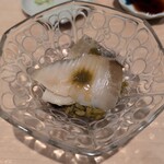 鮨 はしもと - 鮑ご飯の蒸し鮑乗せ