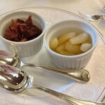 メインダイニングルーム 三笠 - 福神漬とラッキョウもハイセンスな逸品