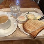 BERG - 半熟卵は温泉卵