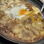 お食事処 くろだるま - 息子の黒だるまオープンカレー！デカっ！