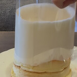 さかい珈琲 町田多摩境店 - フィルムが付いた状態で運ばれてくる