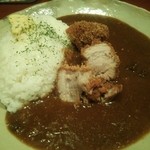 カレーとお酒のお店。プコ家 - ばらカツカレー