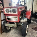 農家のイタリアン サンテンイチヨン - オブジェのトラクター