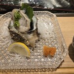 築地寿司岩 - 岩牡蠣