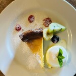 比奈カフェ - 本日はできるとあった　チーズケーキ