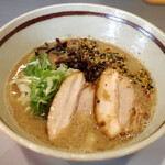 麺房 鶏くらふと - 黒豚の豚豚らーめん へびー
