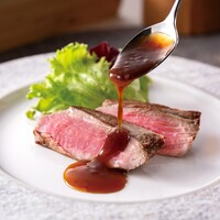 牛肉のステーキ シャリアピンソース