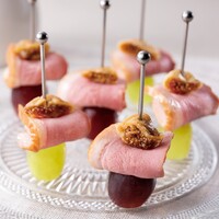 合鴨スモークとドライ無花果（いちじく） 葡萄のピンチョス