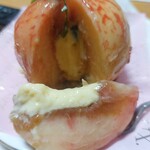 洋菓子倶楽部 KAREN - 中にはカスタードクリーム