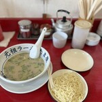 長浜ラーメン くにえぃ たま屋 - 