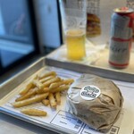 シェイク ツリー ダイナー - 提供スタイル