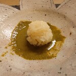 寿司 松岡 - 取っておいたアワビのソースは
      後から皿を大将に返してシャリを載せてもらった