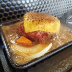 大衆焼肉こじま - 黒毛和牛ハンバーグM1518円