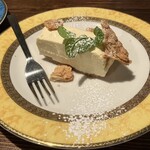 台 - 何故東京の端の居酒屋でこんなにレベルの高いスイーツがでてくるんだろう…(ほめています)