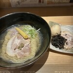 焼きあご塩らー麺 たかはし - 蟹だし冷しそば　1200円