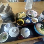 漁師料理 かつら亭 - 鯛釜飯御膳
            by masakun 