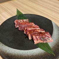 近江うし 焼肉 にくTATSU 青山本店 - 