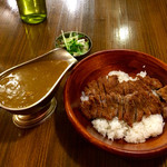 カレーハウス epice - 相模豚のロースカツカレー全貌☆彡