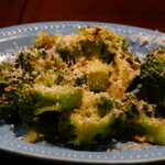 RIGOLETTO　TAPAS　LOUNGE - 国産ブロッコリーのアンチョビガーリックソテー