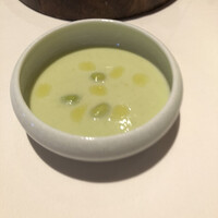 Convivio - 枝豆スープ　冷製で美味しい。