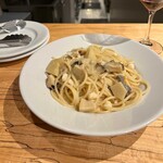 Chiacchiere - パスタ-カワハギとニシ貝.タケノコのラグー-