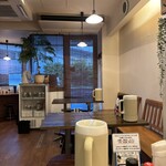 しんの助 - 店内