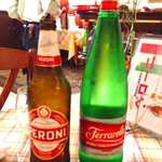 ピッツェリア ブラチェリア チェザリ - ペローニで一杯