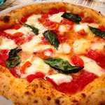 ピッツェリア ブラチェリア チェザリ - マルゲリータエクストラ（ブッファラ使用）