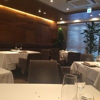 ジョンティ アッシュ - 落ち着いた店内