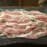 じごいもの豚 - 