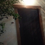 bb9 - シンプルな外観