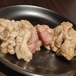 焼肉 ちぇじゅ - ホルモン3種（ 上ミノ、ノドガシラ、トンチャン ）