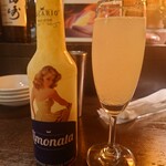 洋食とワインのお店 土筆苑 - マカリオ リモターナ@900円