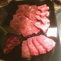 うしごろ 貫 恵比寿本店 - 美味しさを忘れる状況下で美味しいのとそうでもないのがあったこと、店員があまり気が利かないことがわかった