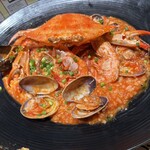 マーロウ - 魚貝のトマトリゾット♪︎こちらにも渡り蟹！魚貝たっぷり♪︎ガーリックが効いて美味しい♡