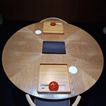 御料理 良所 - 円卓