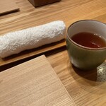 日本料理 e. - お口直しにほうじ茶