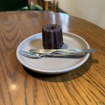 ダンデライオン・チョコレート 伊勢外宮店 - カヌレ【伊勢外宮限定】