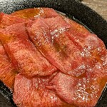 黒毛和牛焼肉 白か黒 - 