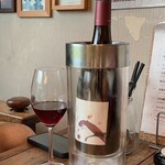 スプートニク - ずっしり重い赤ワイン　ボトル¥6300