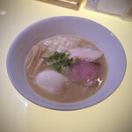 3 - ■ラーメン(塩) 味たま入り ￥1.150 テーブルのバックライトで写り悪っm(_ _)m